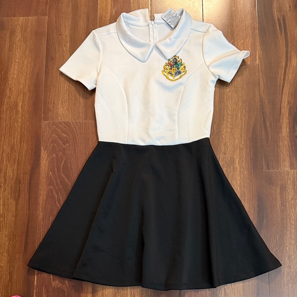 Wizarding World Harry Potter Size Small